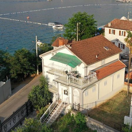 Viva House Villa โกตอร์ ภายนอก รูปภาพ